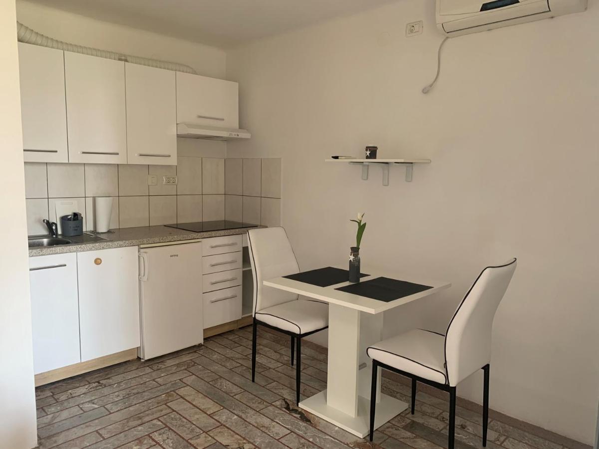 Apartmaji Amitis Portoroz Exterior foto